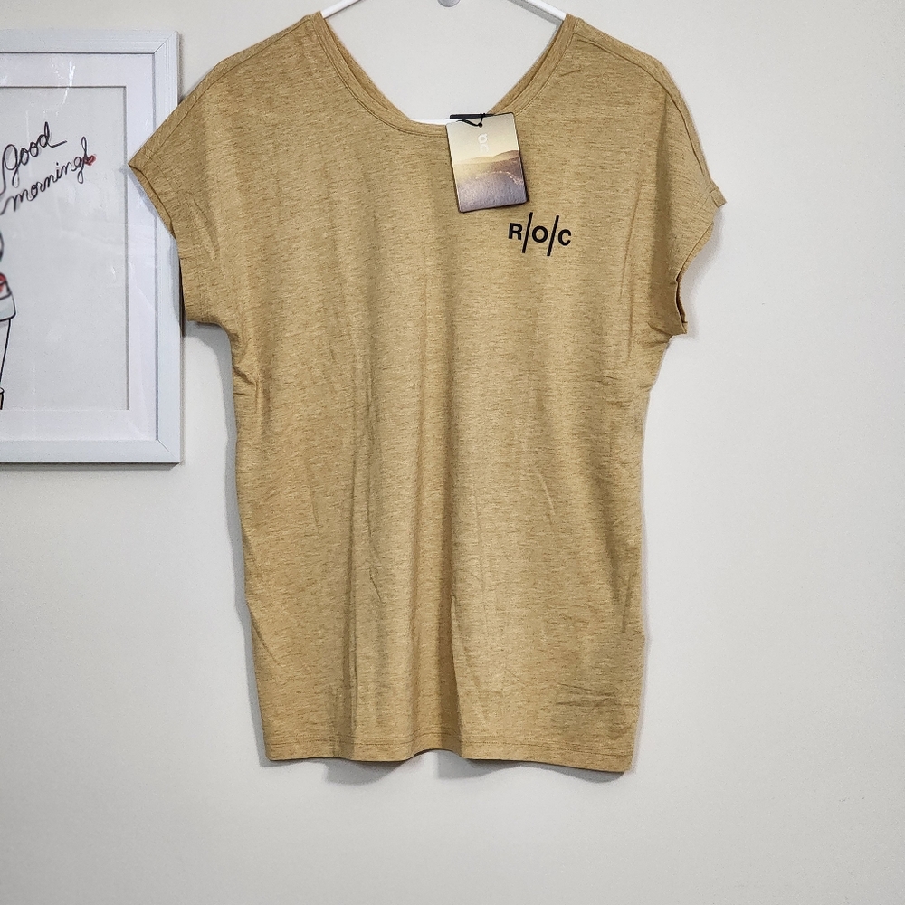 🛍R.O.C Run On Cloud T-Shirt Women's XS Camel